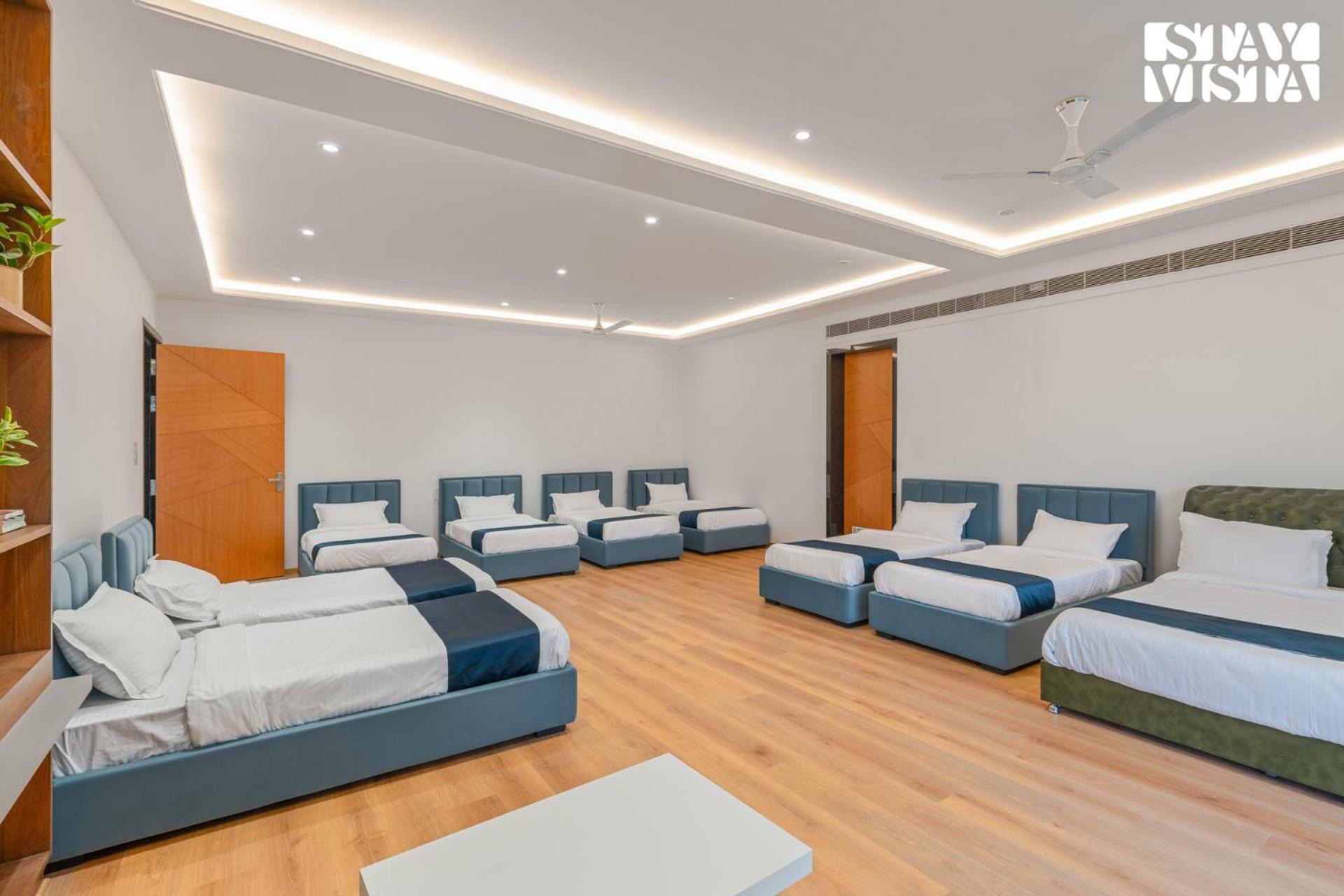 Stayvista At Aj House With Pvt Pool & Projector Set-Up Haïdarabad Extérieur photo